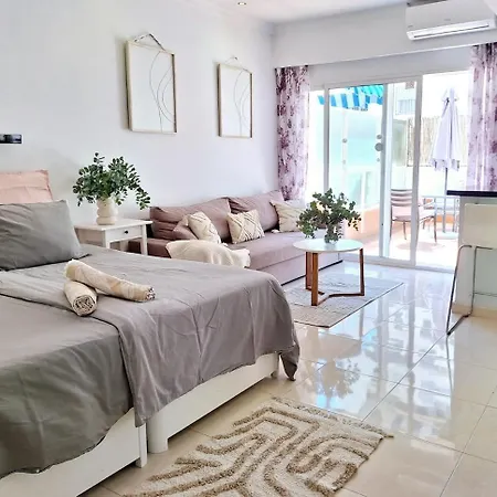 Apartment In Center *